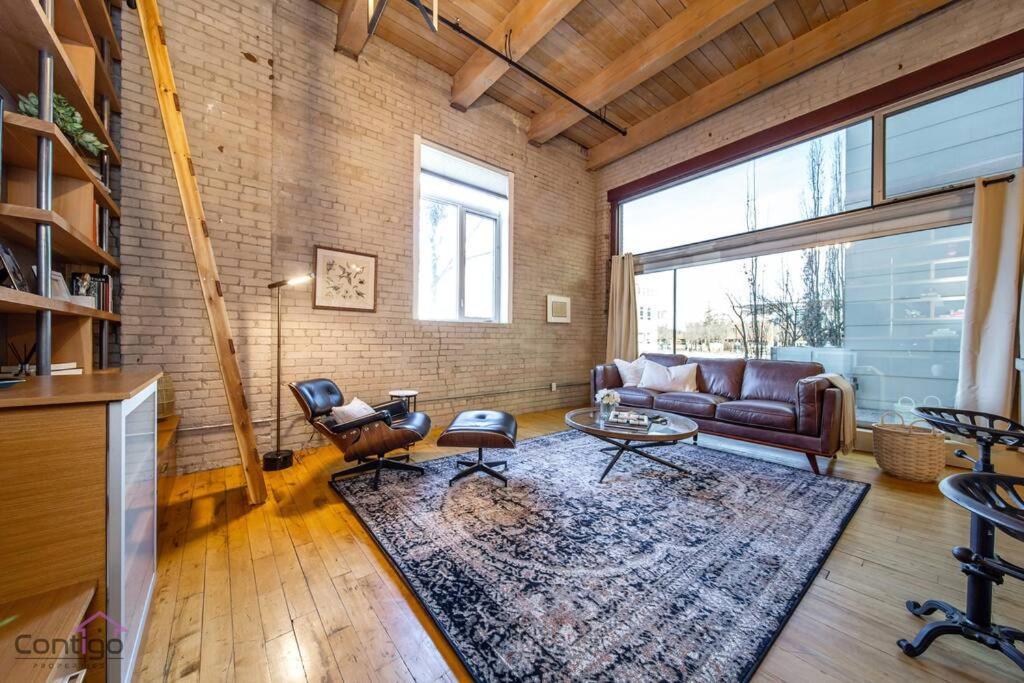 Historic Jd Loft, Near Ice District, Rogers Place, Ug Parking Edmonton Exterior foto